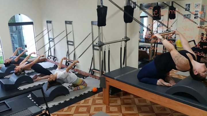 Do pilates solo aos equipamentos