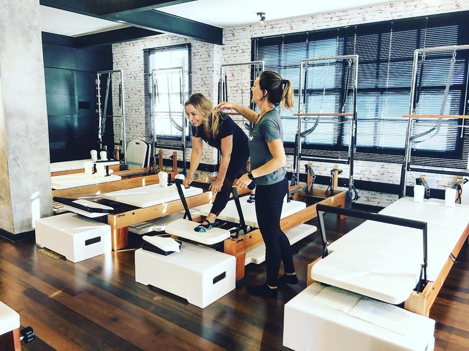 Como escolher o instrutor de pilates para o seu studio